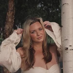 Meet your Posher, Paige